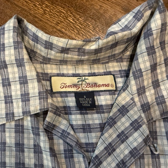 Tommy Bahama Blue and White Checkered Casual Button Down Shirt - Picture 2 of 3